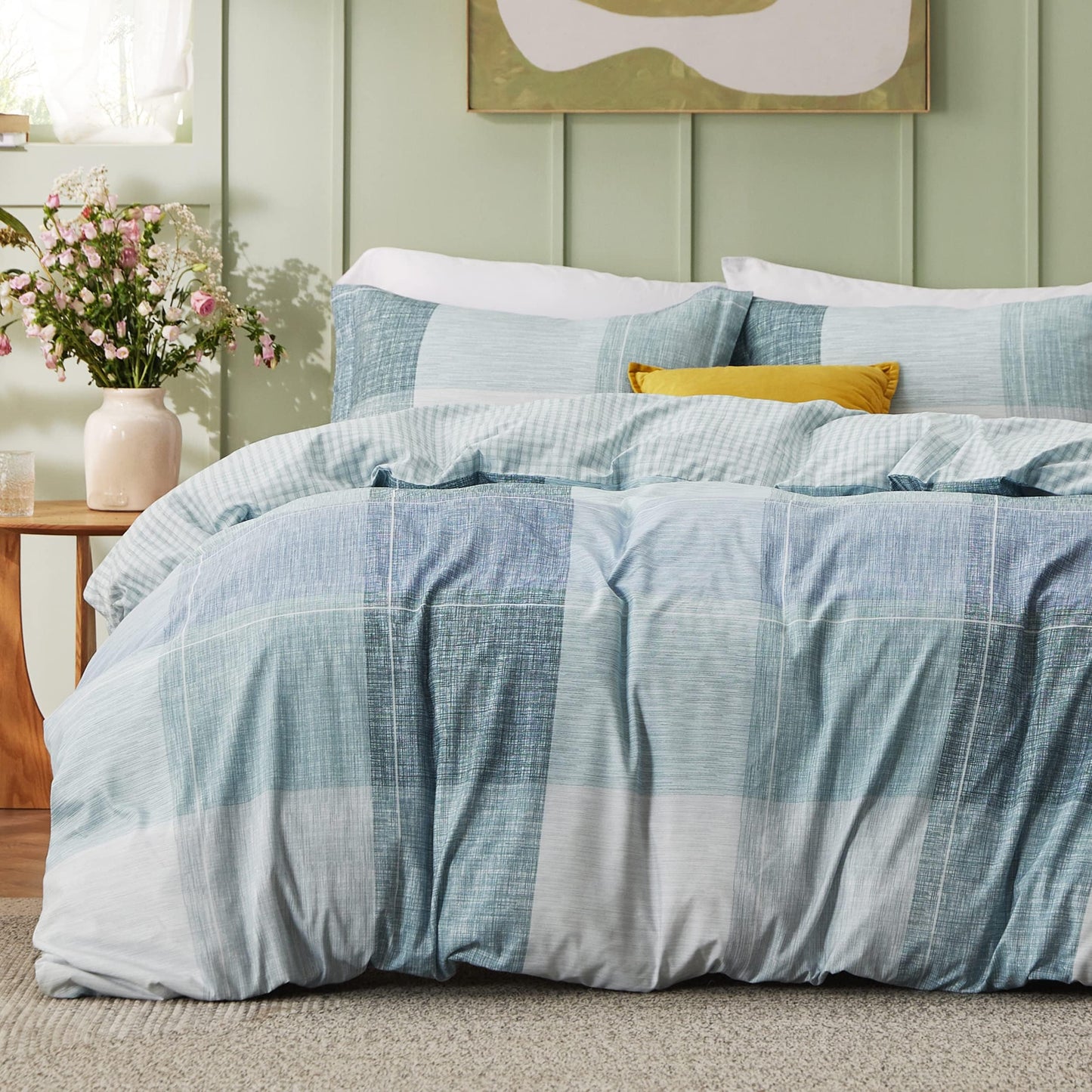 Bedsure Duvet Cover Queen Size - Reversible Cute Floral Duvet Cover Set with Zipper Closure, 3 Pieces White Bedding Set with 8 Corner Ties and 2 Pillow Shams 20"x26"