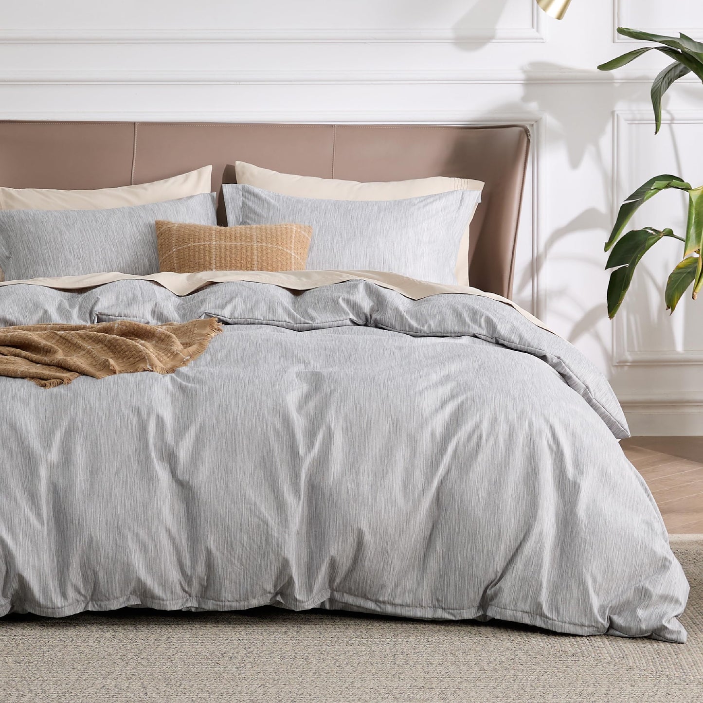 Bedsure Duvet Cover Queen Size - Reversible Cute Floral Duvet Cover Set with Zipper Closure, 3 Pieces White Bedding Set with 8 Corner Ties and 2 Pillow Shams 20"x26"