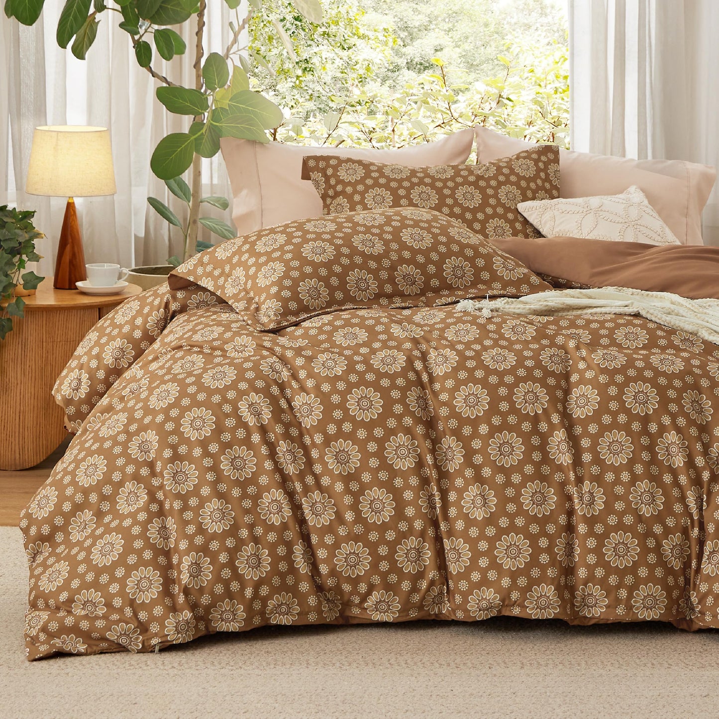Bedsure Duvet Cover Queen Size - Reversible Cute Floral Duvet Cover Set with Zipper Closure, 3 Pieces White Bedding Set with 8 Corner Ties and 2 Pillow Shams 20"x26"