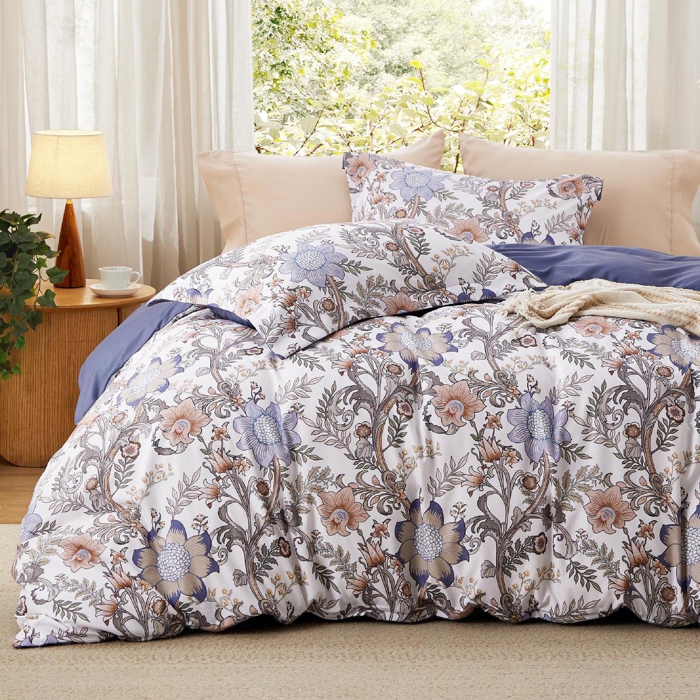 Bedsure Duvet Cover Queen Size - Reversible Cute Floral Duvet Cover Set with Zipper Closure, 3 Pieces White Bedding Set with 8 Corner Ties and 2 Pillow Shams 20"x26"