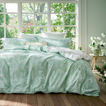 Bedsure Duvet Cover Queen Size - Reversible Cute Floral Duvet Cover Set with Zipper Closure, 3 Pieces White Bedding Set with 8 Corner Ties and 2 Pillow Shams 20"x26"