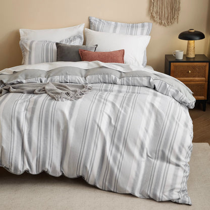Bedsure Duvet Cover Queen Size - Reversible Cute Floral Duvet Cover Set with Zipper Closure, 3 Pieces White Bedding Set with 8 Corner Ties and 2 Pillow Shams 20"x26"